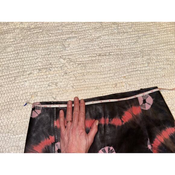 VINTAGE BETSEY JOHNSON TIE DYE LEATHER MINI SKIRT S - Picture 3 of 5